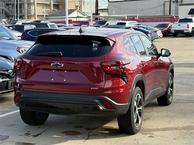 2024 Chevrolet Trax photo 3