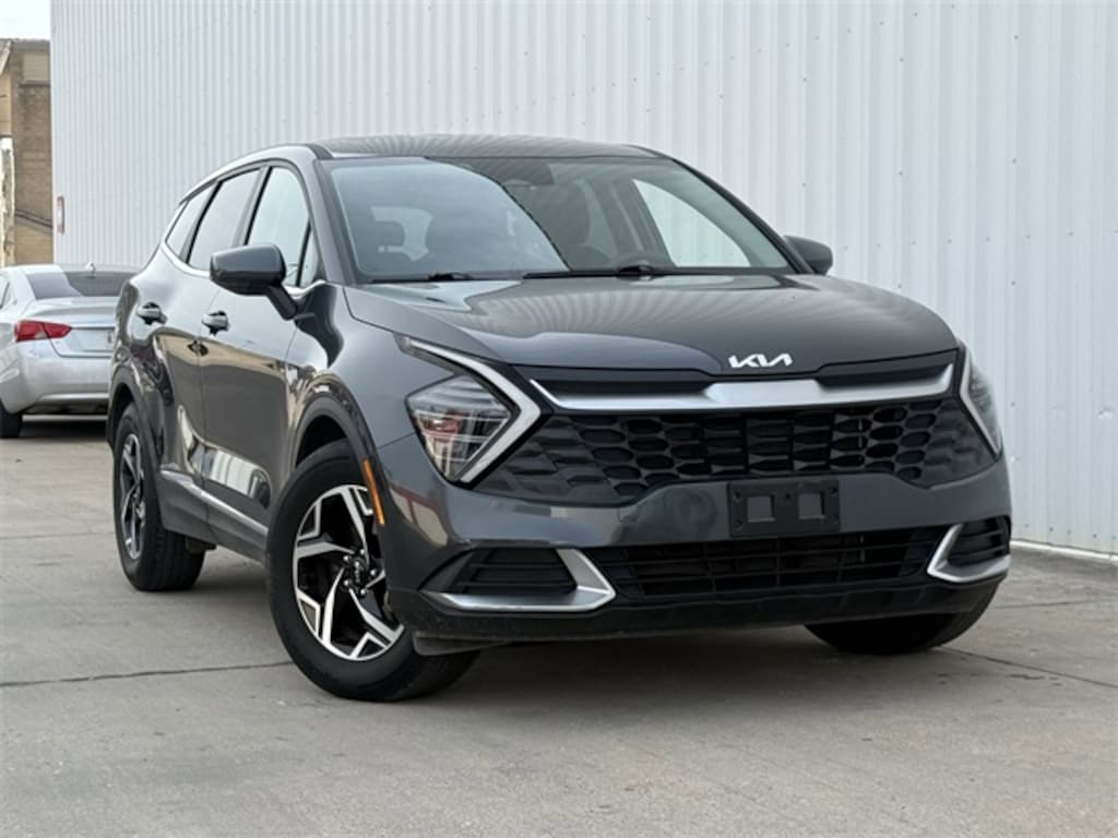 Used 2024 Kia Sportage LX SUV