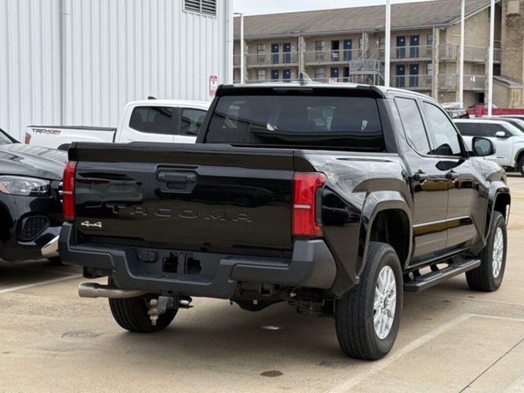 Used 2025 Toyota Tacoma SR Truck Double Cab