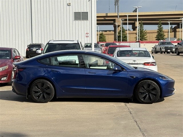 2025 Tesla Model 3 Long Range photo 3