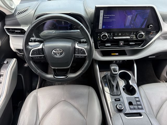 2024 Toyota Highlander Platinum - Photo 12