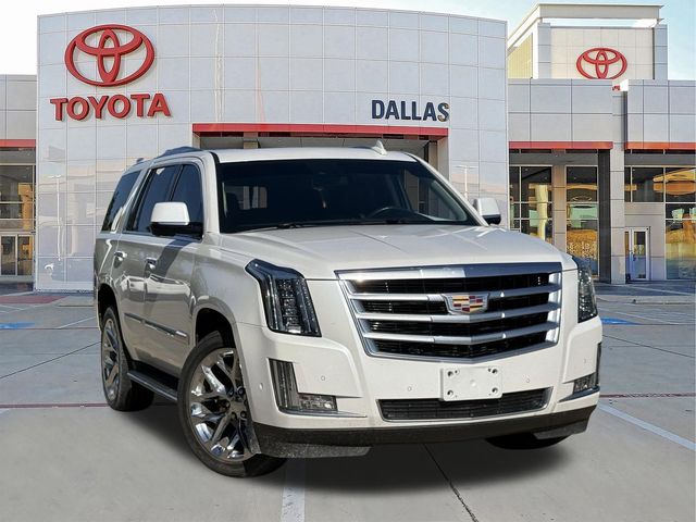 2018 Cadillac Escalade AWD Luxury's photo