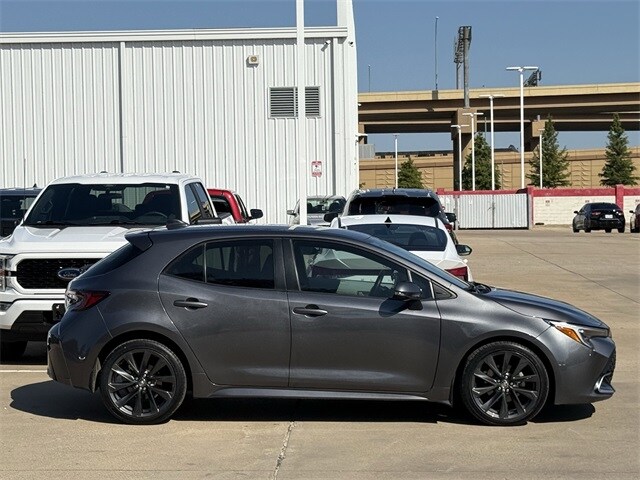 2023 Toyota Corolla XSE photo 3