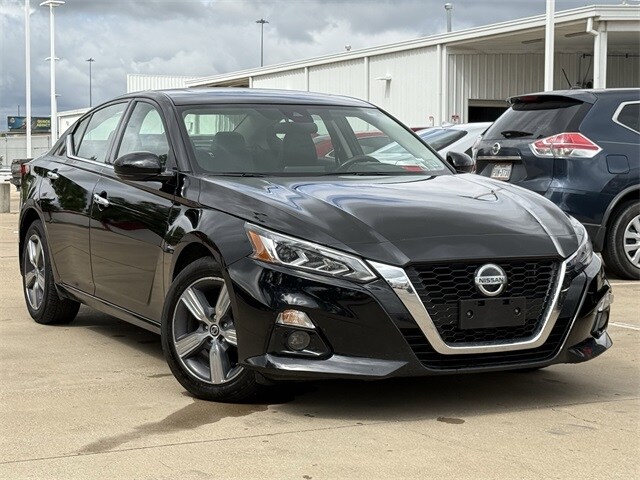 2022 Nissan Altima 2.5 SL photo 2