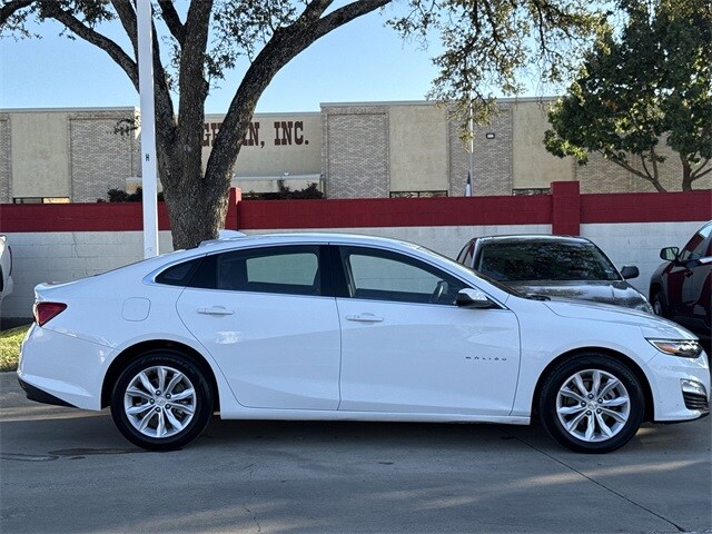 2024 Chevrolet Malibu 1LT photo 3