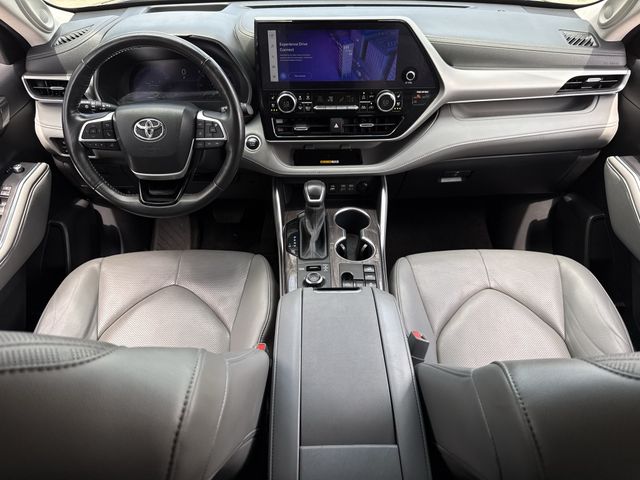 2024 Toyota Highlander Platinum - Photo 11