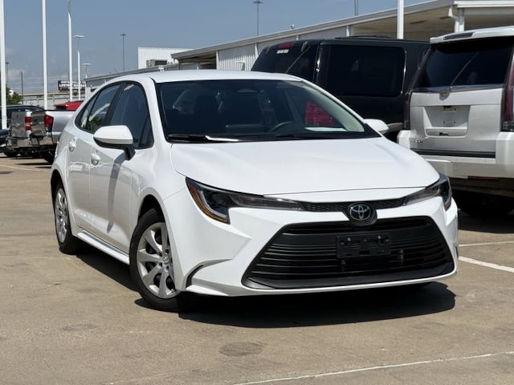 Used 2026 Toyota Corolla LE Sedan