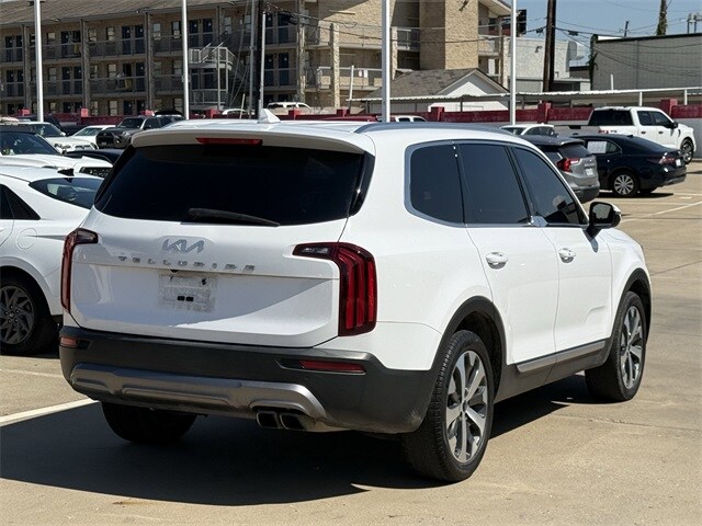2022 Kia Telluride EX photo 3