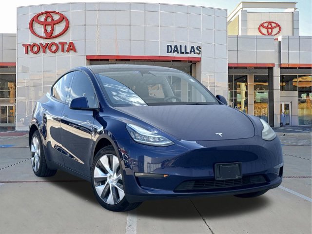 Used 2023 Tesla Model Y Long Range with VIN 7SAYGDEE5PA092499 for sale in Dallas, TX