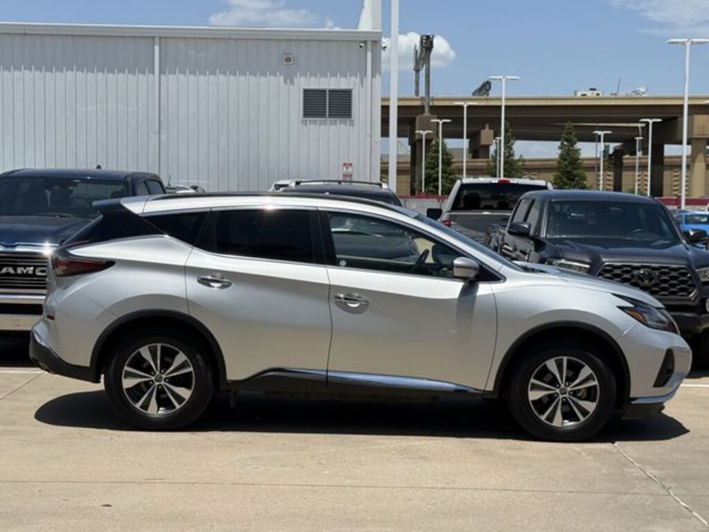 Used 2023 Nissan Murano SV SUV