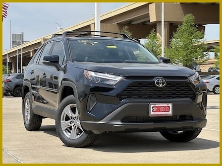 2025 Toyota RAV4 XLE SUV