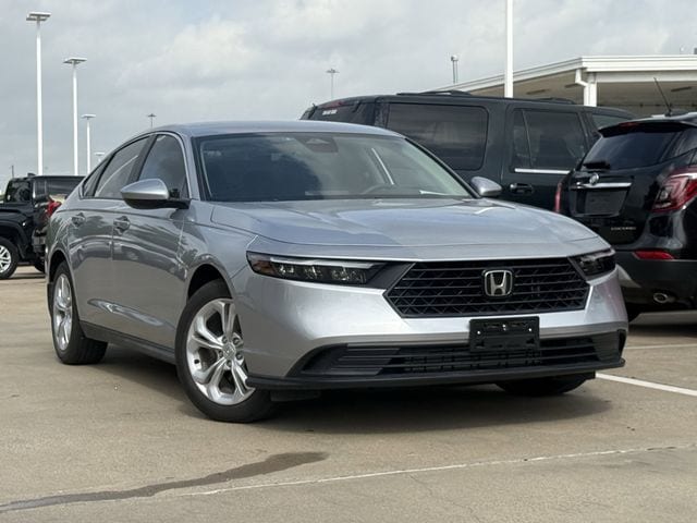 2025 Honda Accord 1.5T LX CVT's photo