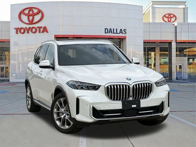 2024 BMW X5 xDrive50e's photo