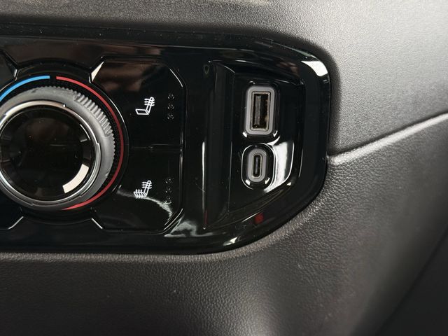 2025 Chevrolet Silverado 1500 RST - Photo 23