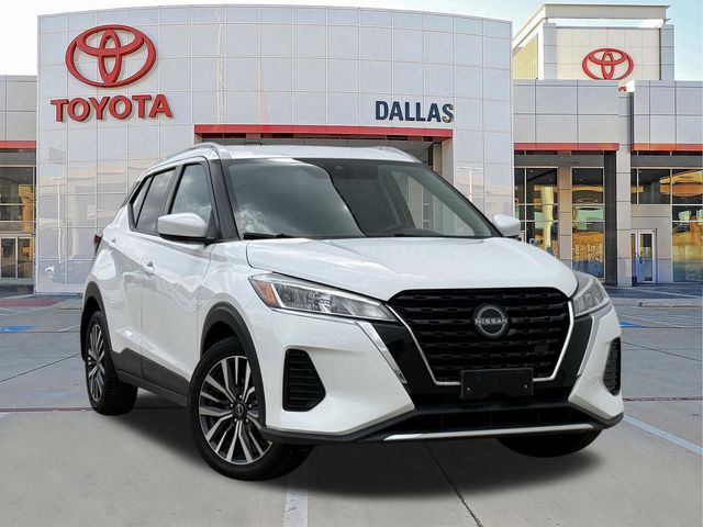 2022 Nissan Kicks SV