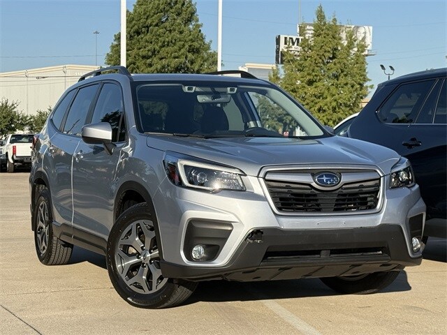 2021 Subaru Forester Premium photo 2