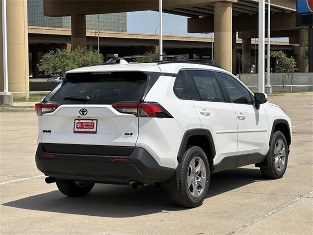 New 2025 Toyota RAV4 XLE SUV