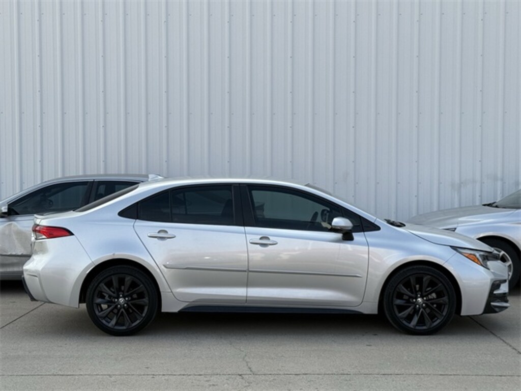 Used 2024 Toyota Corolla SE Sedan