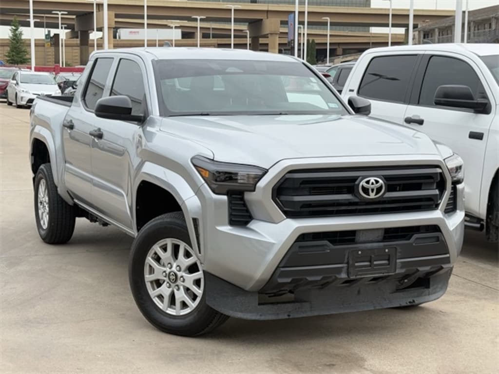 Used 2024 Toyota Tacoma SR Truck Double Cab