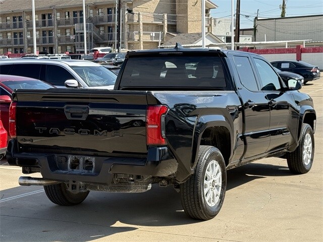 2025 Toyota Tacoma SR5 photo 4