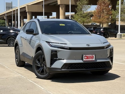2026 Toyota C-HR SE SUV