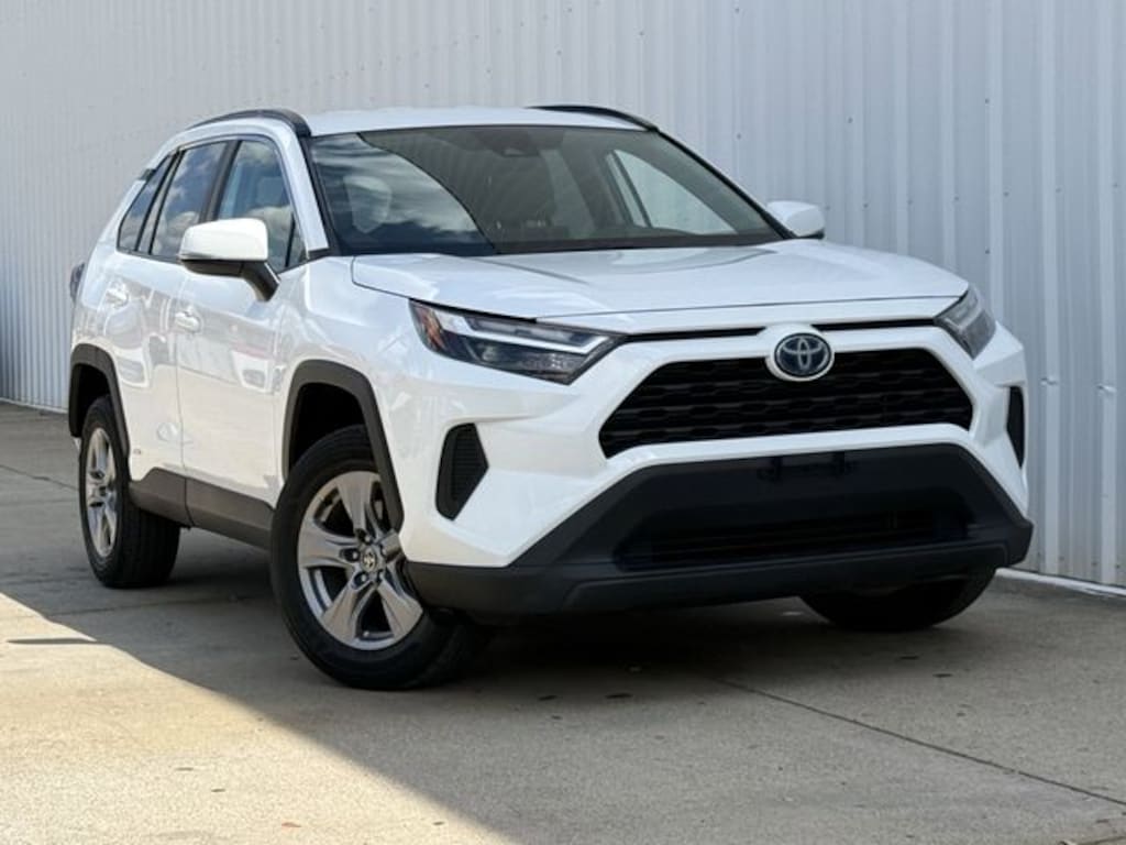 Used 2023 Toyota RAV4 Hybrid XLE SUV