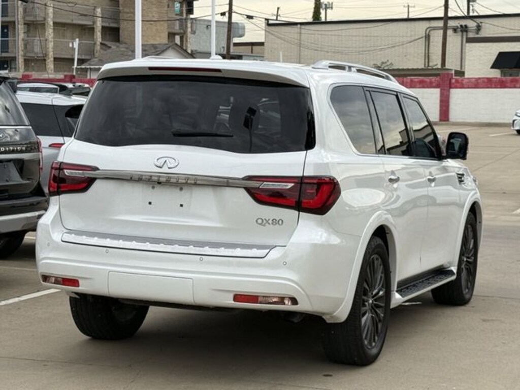 Used 2023 INFINITI QX80 Premium Select SUV