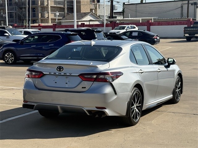 2024 Toyota Camry SE photo 3