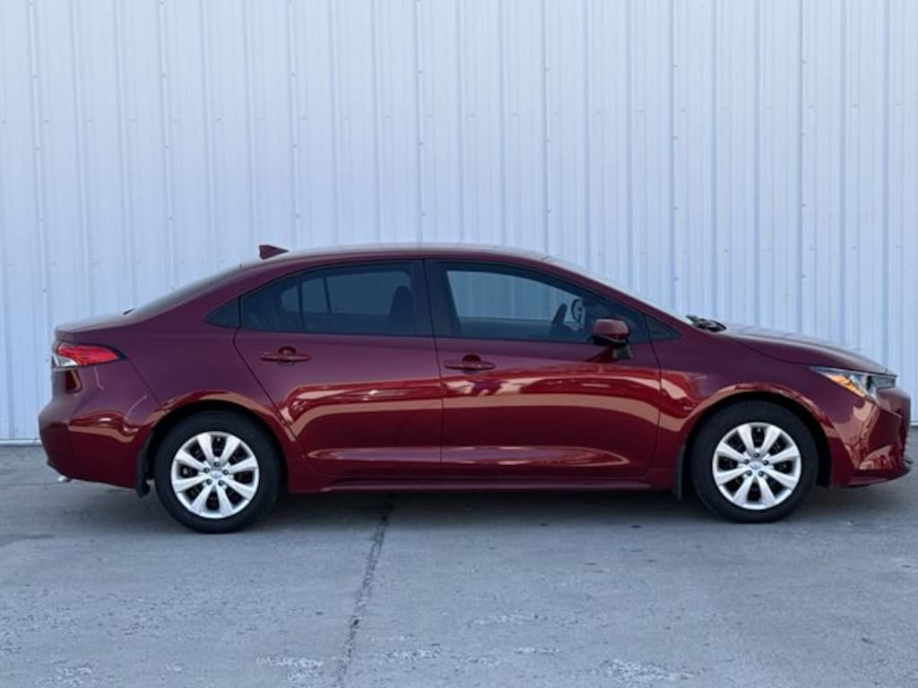 Used 2025 Toyota Corolla LE Sedan