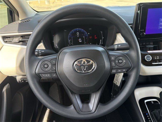 2026 Toyota Corolla LE - Photo 15
