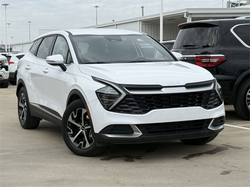 Used 2024 Kia Sportage EX SUV