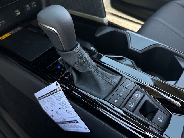 2026 Toyota Camry XLE - Photo 18