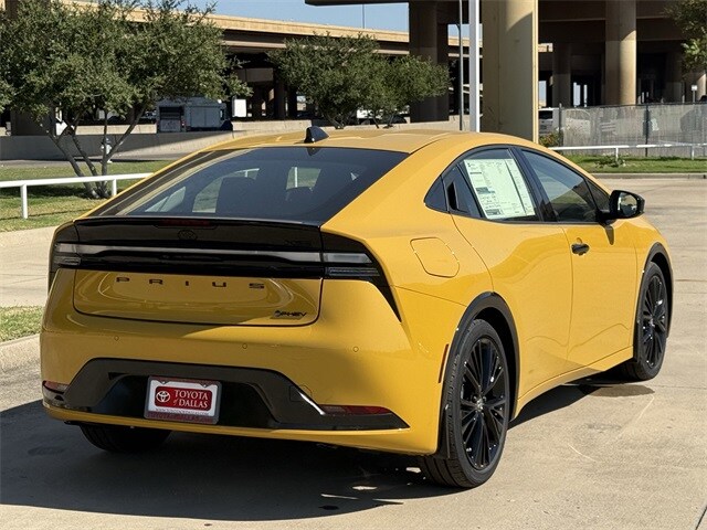 2026 Toyota Prius Plug-in Hybrid Nightshade Edition photo 3
