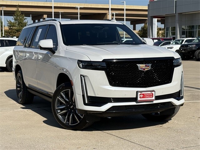 2022 Cadillac Escalade ESV Sport Platinum photo 2
