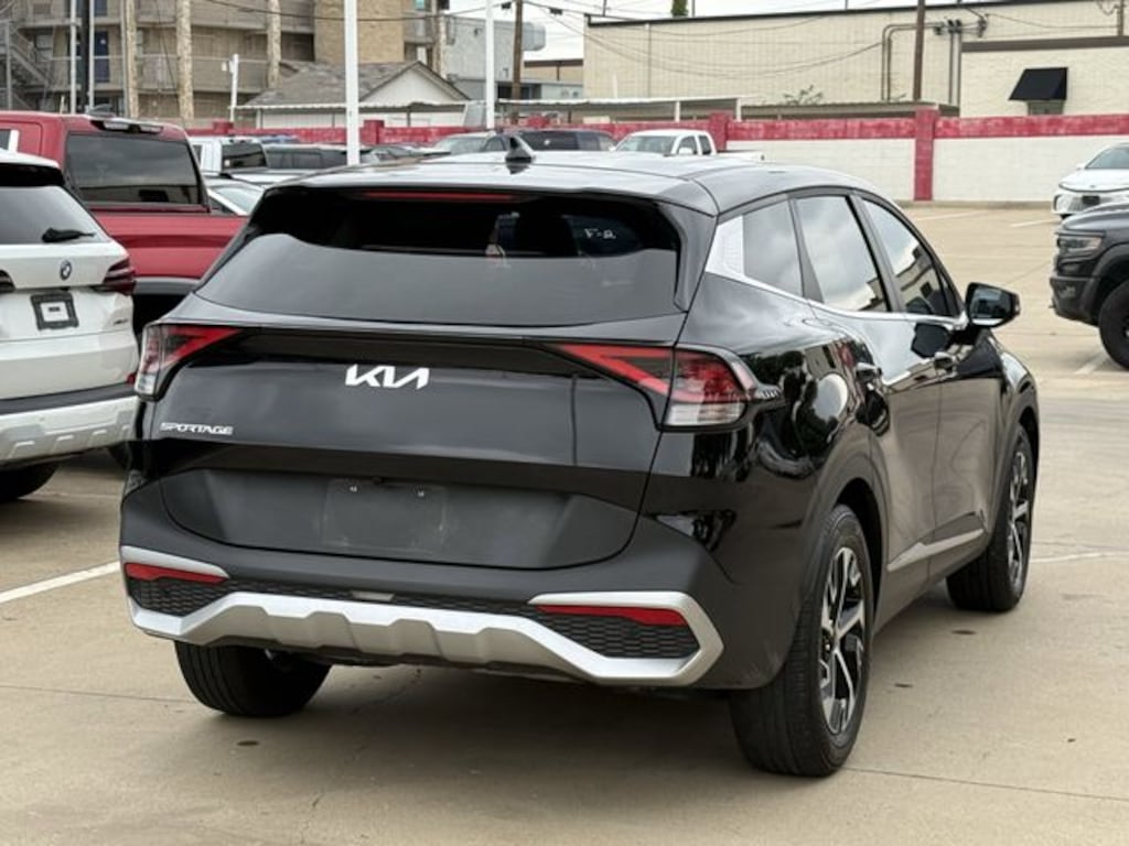 Used 2024 Kia Sportage EX SUV