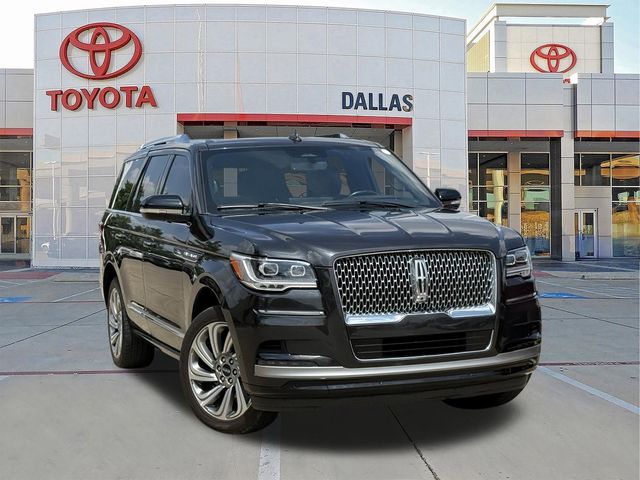 2023 Lincoln Navigator Reserve 4WD's photo