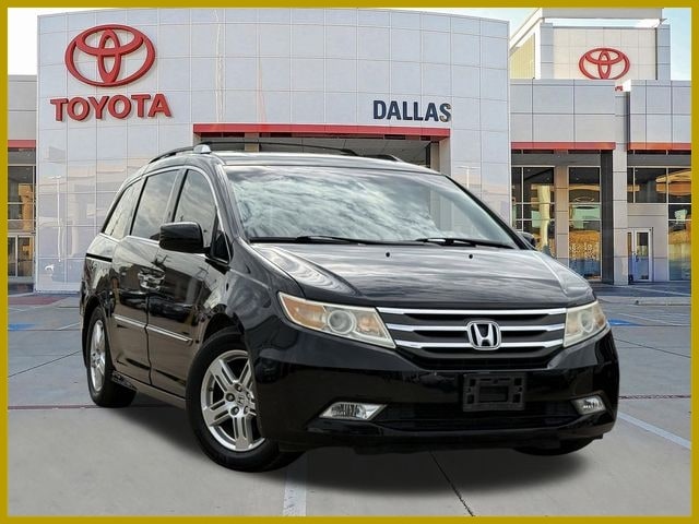 2011 Honda Odyssey Touring's photo