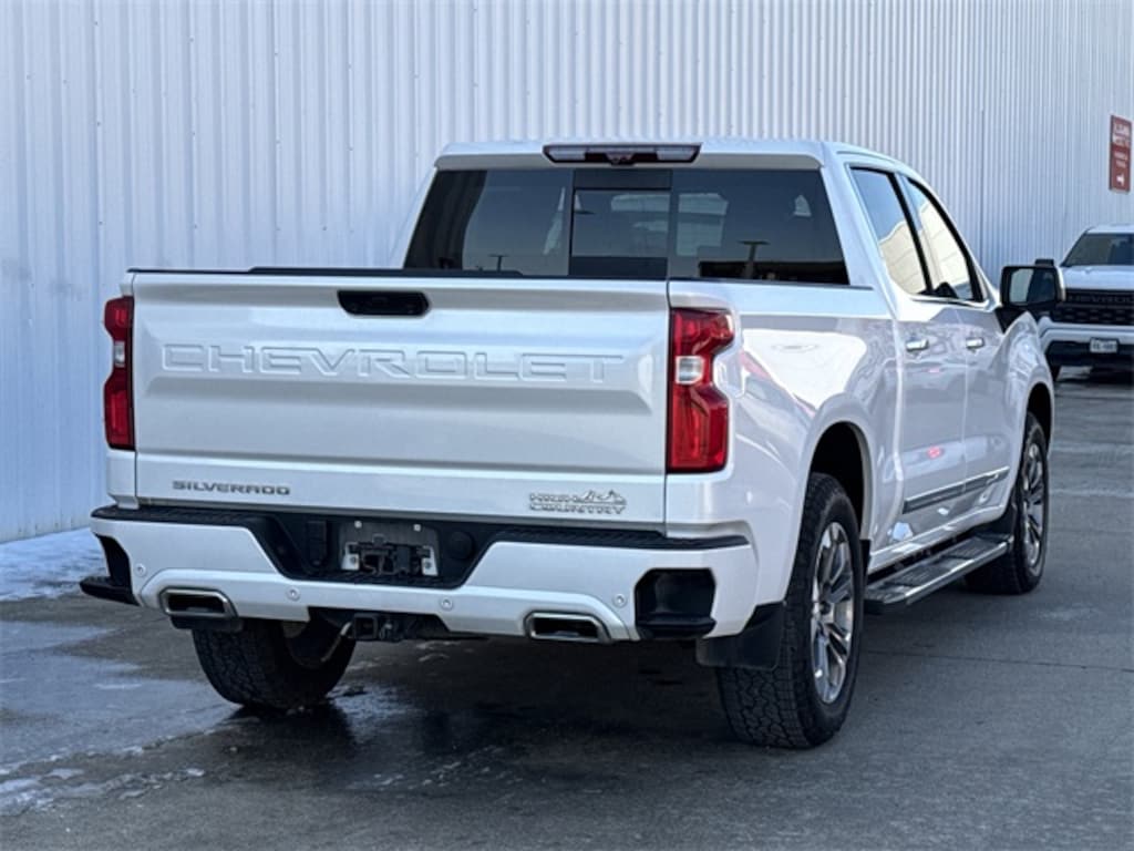 Used 2024 Chevrolet Silverado 1500 High Country Truck Crew Cab