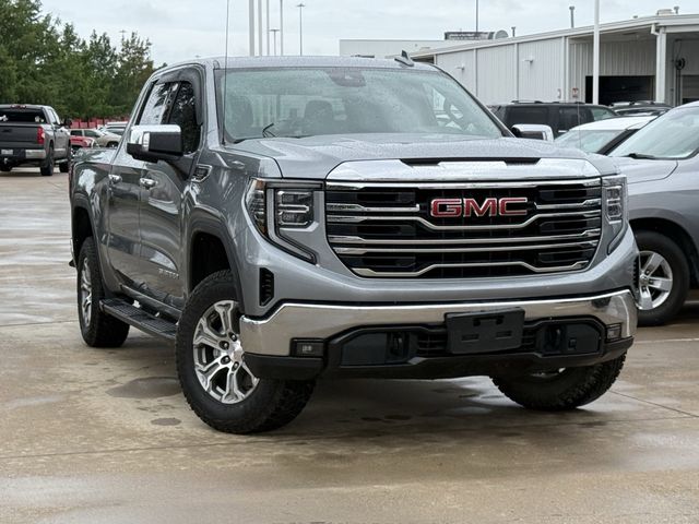 2024 GMC Sierra 4WD Crew Cab Short Box SLT's photo