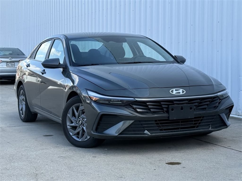 Used 2024 Hyundai Elantra SEL Sedan