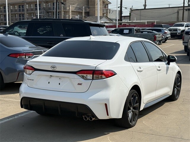 2023 Toyota Corolla SE photo 4
