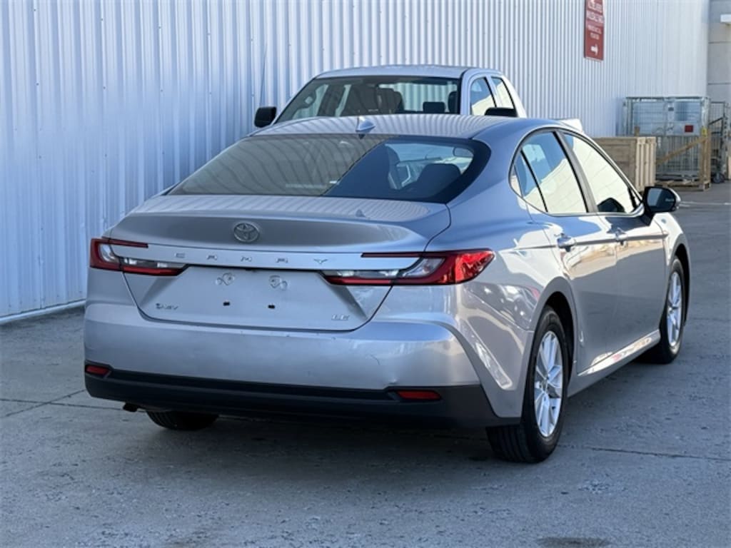 Used 2025 Toyota Camry SE Sedan