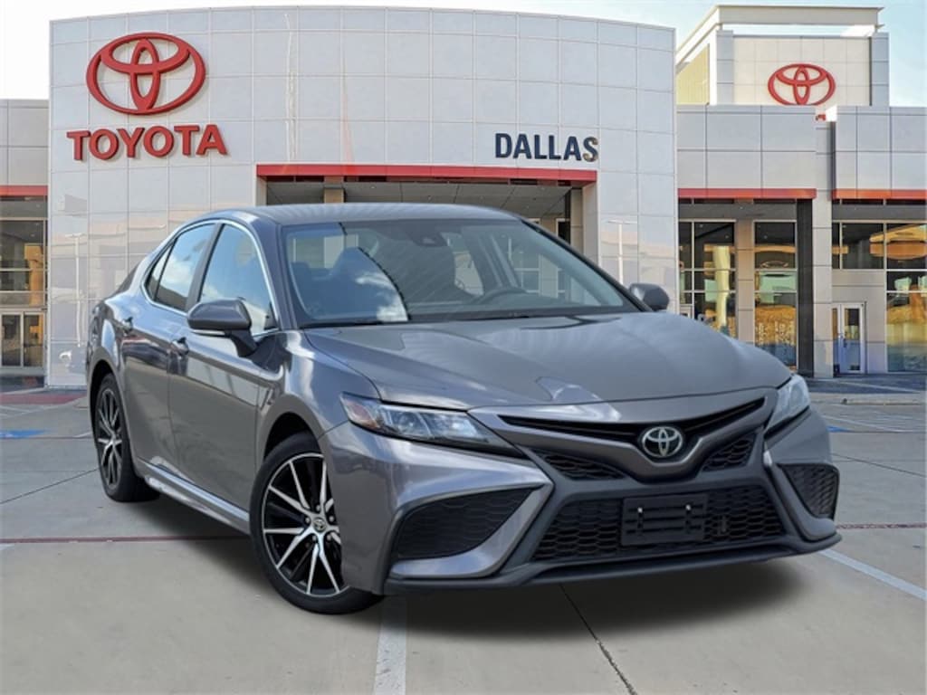 Used 2023 Toyota Camry SE Sedan