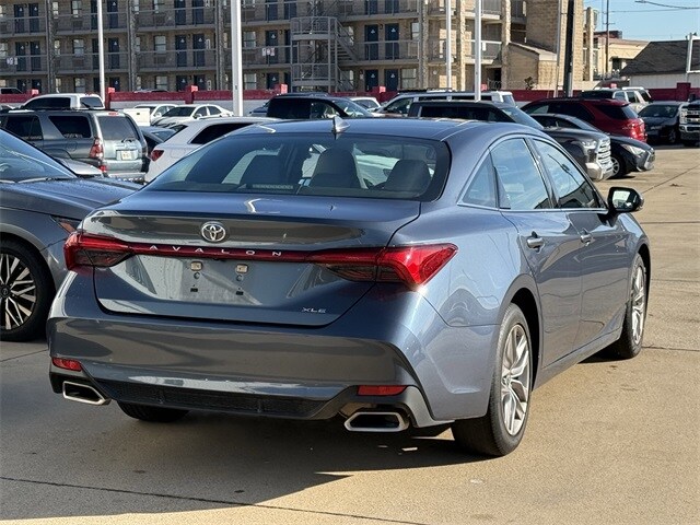 2022 Toyota Avalon XLE photo 4