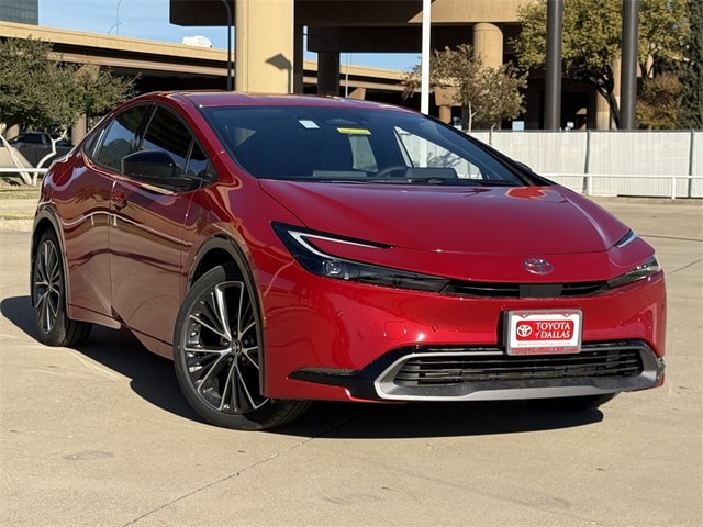2026 Toyota Prius XLE's photo
