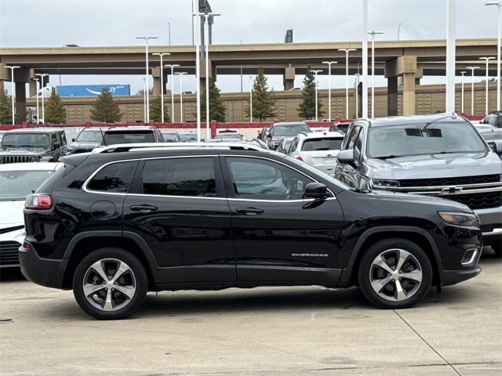 Used 2019 Jeep Cherokee Limited SUV