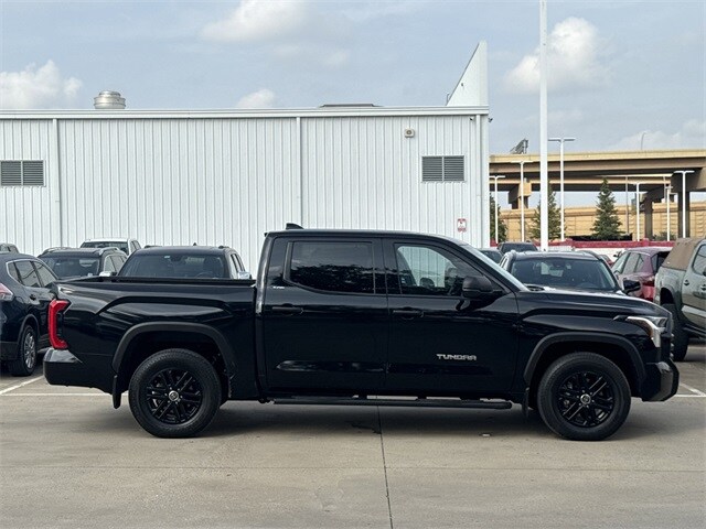 2024 Toyota Tundra SR5 photo 2