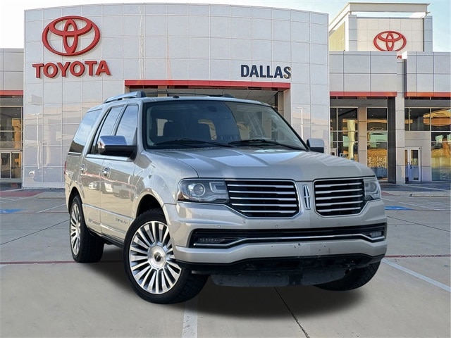 2017 Lincoln Navigator Reserve's photo