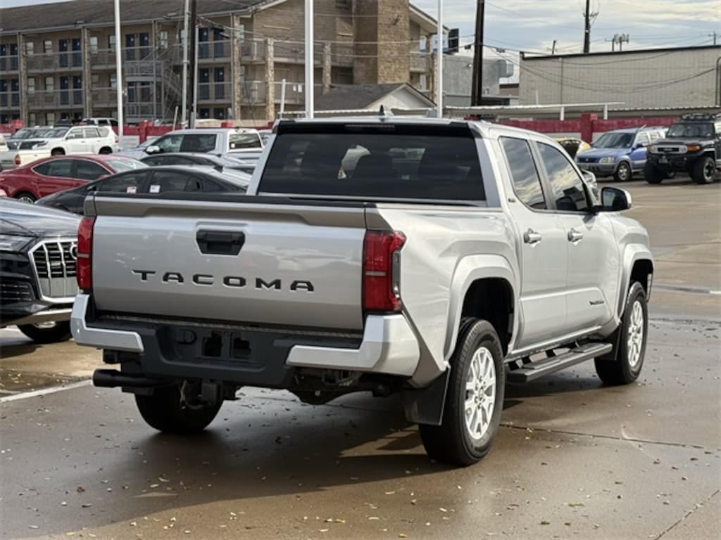 Used 2024 Toyota Tacoma SR5 Truck Double Cab