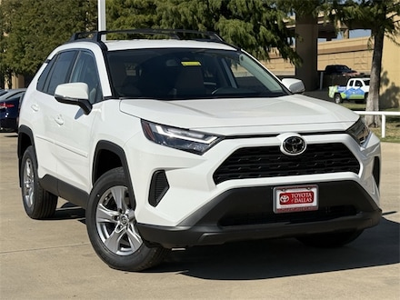 2025 Toyota RAV4 XLE SUV